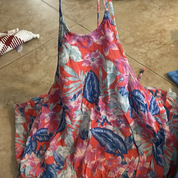 🎀🌅🌺AEO Pink Floral Romper XS - Picture 7 of 7